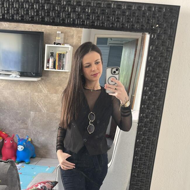 Babysitter in Biguaçu: Ana Carolina