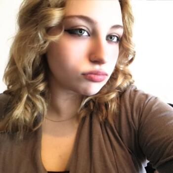 Babysitter em Mouscron: Ilona
