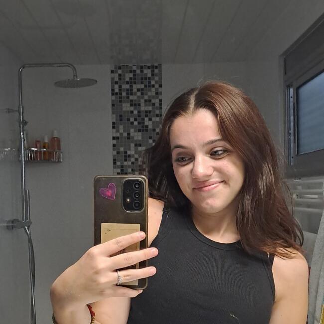 Babysitter in Pessac: Maelys