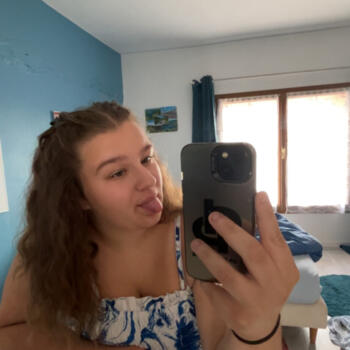 Babysitter in Charny (Île-de-France): Laurine