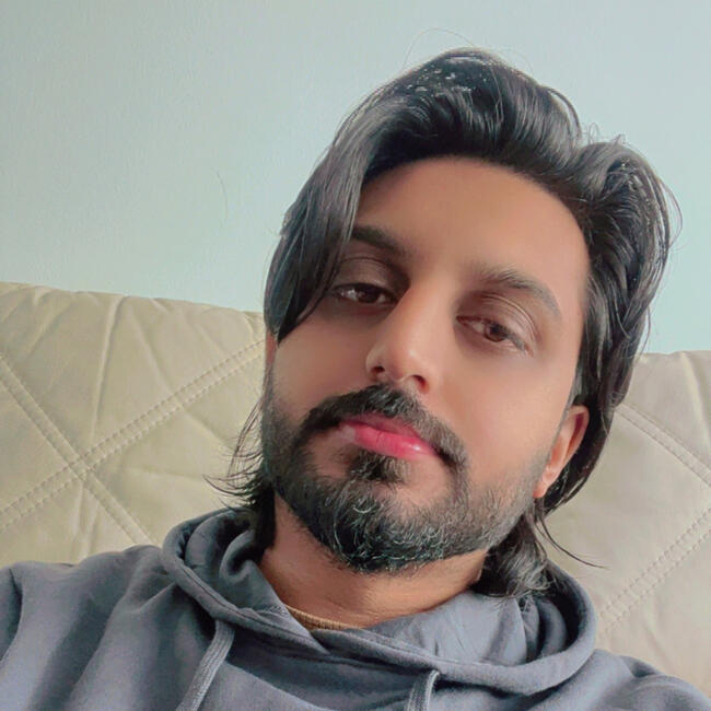 Babysitter in Angers: Hasnain