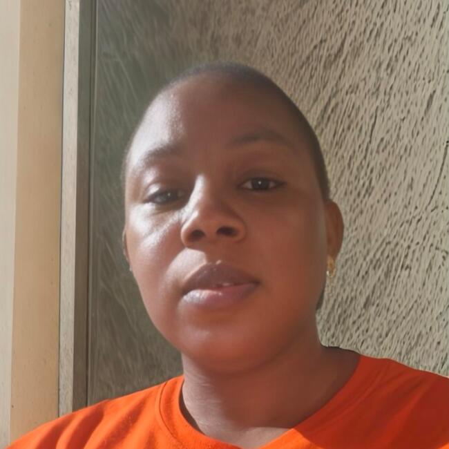 جليسة أطفال في الدوحة: Ruth