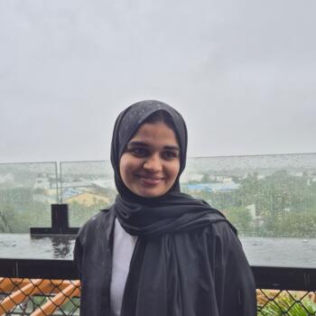 बेबीसिटर हैदराबाद: Nazma