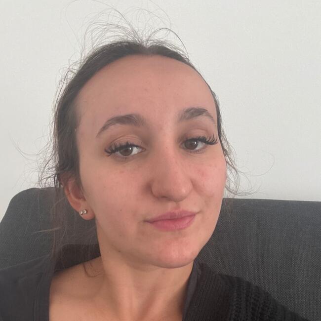 Babysitter in Reims: Cloé