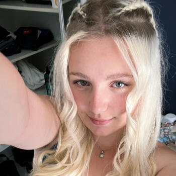 Babysitter in Bloubergstrand: Hannah