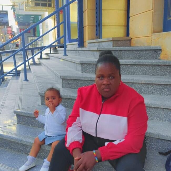 جليسة أطفال في الجيزة: Carolina