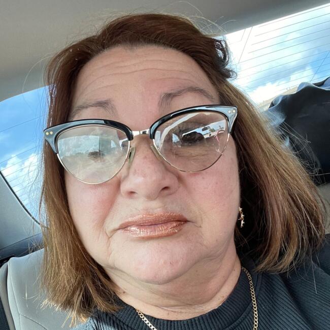 Babysitter in Houston: Angela