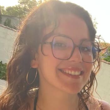 Babysitter in Périgné: Athénaïs