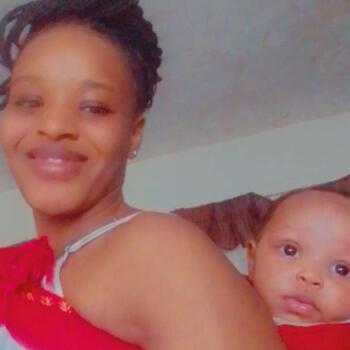 Babysitter in Nairobi: Elvinah