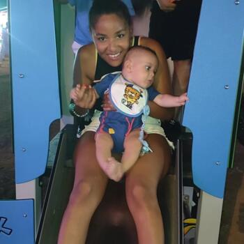 Babysitter in Messina: Nina