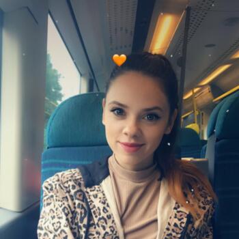 Babysitter in Croydon: Cristina