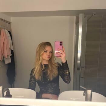 Babysitter Lécousse: Fanny