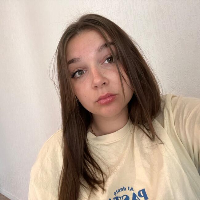 Baby-sitter à Bordeaux: Emma