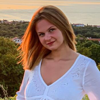 Babysitter in Budapest: Gréta