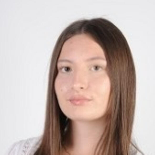 Babysitter in Fougères: Celia