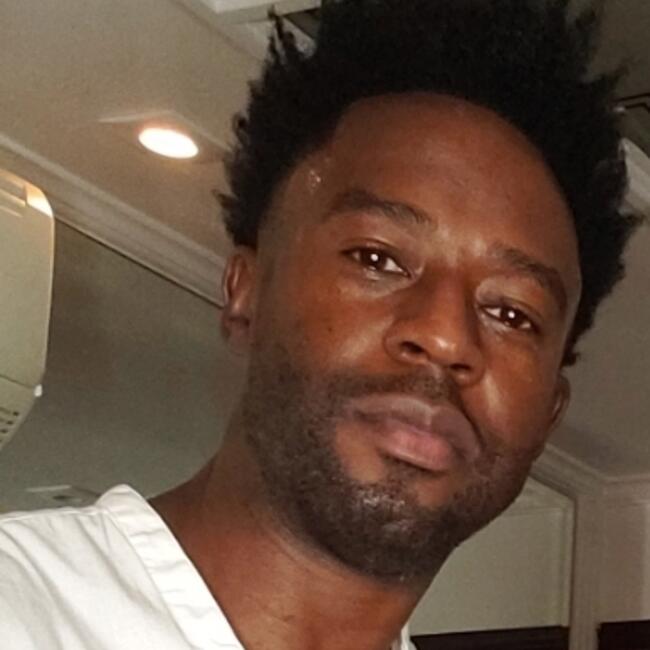 Emprego de babá em São Paulo: Damien