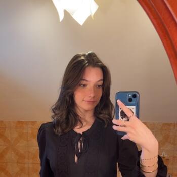 Babysitter in La Motte-Servolex: Louna