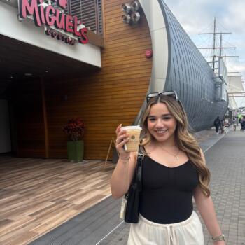 Babysitter in Camarillo: Samantha