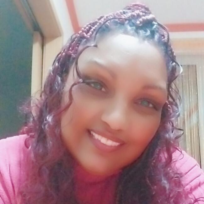 Babysitter in Faro: Tina