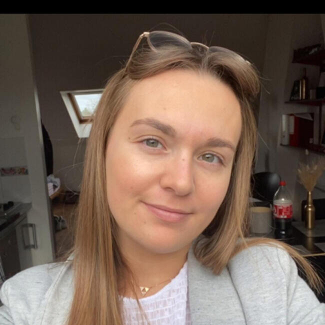 Babysitter in Caudebec-lès-Elbeuf: Margaux