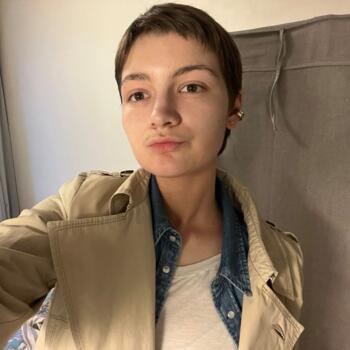Babysitter in Paris: Anaïs