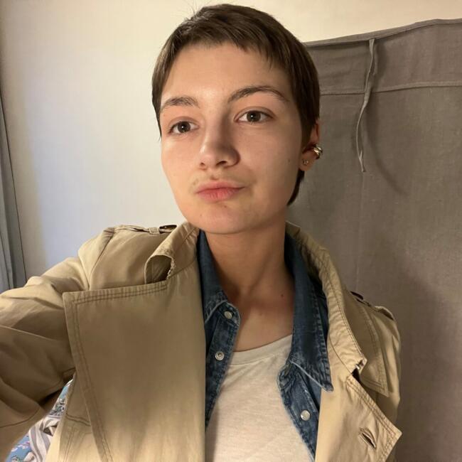 Babysitter in Paris: Anaïs