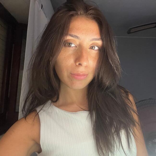 Niñera en La Plata: Agustina