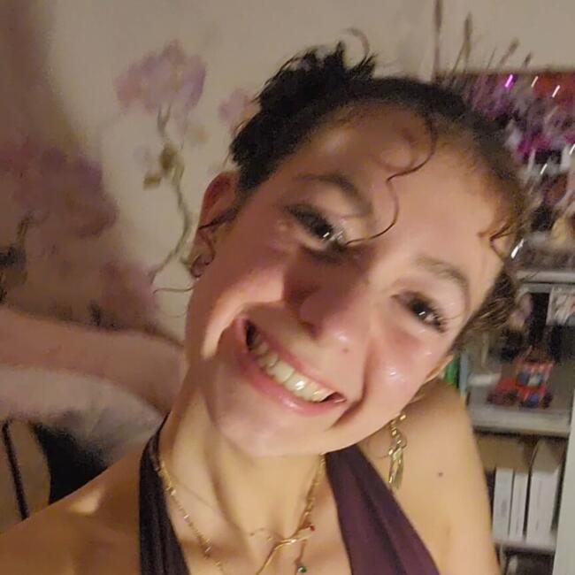 Babysitter in Poitiers: Eliette