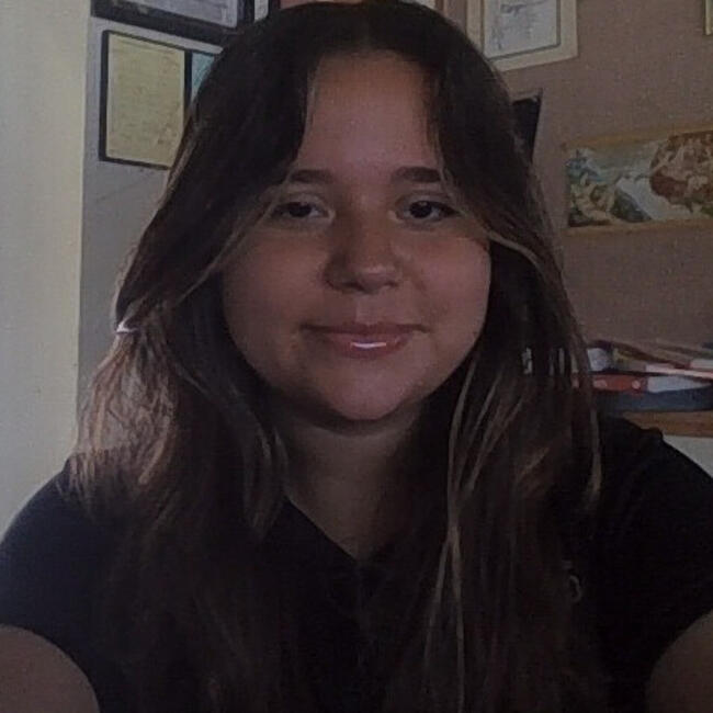 Babysitter in Torrance: Juliette