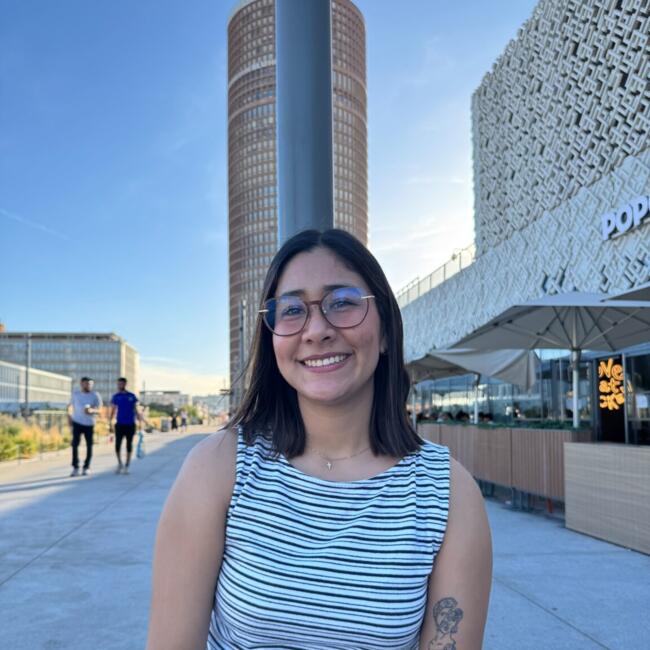 Babysitter in Oullins: Vanesa Juárez