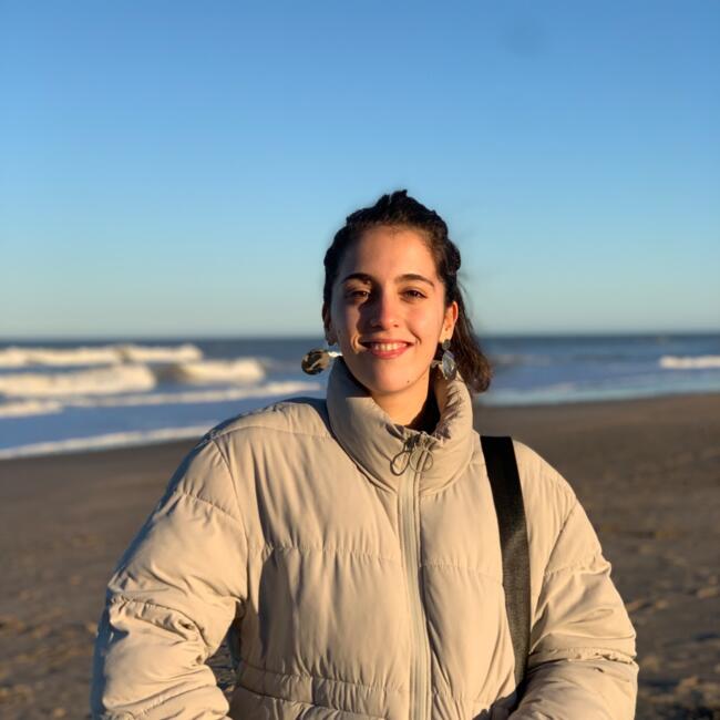 Babysitter in San Isidro: Victoria