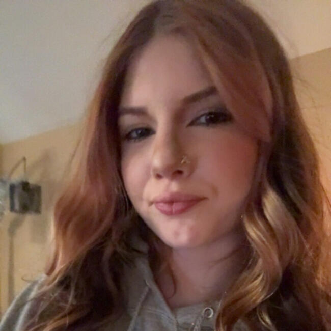 Babysitter in Colorado Springs: Emma