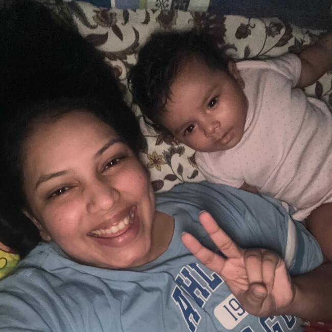 Bamori Malli में बेबीसिटिंग की नौकरी: Karuna