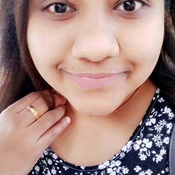 Babysitter Singapore: Rebecca