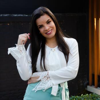 Babysitter São José dos Campos: Tainara