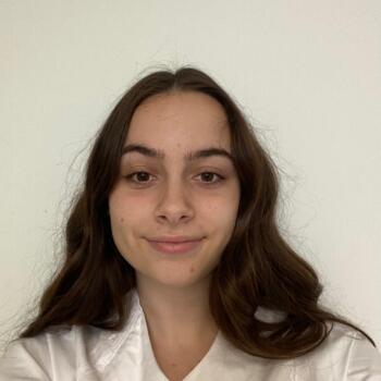 Babysitter Maçanet de la Selva: Mireia