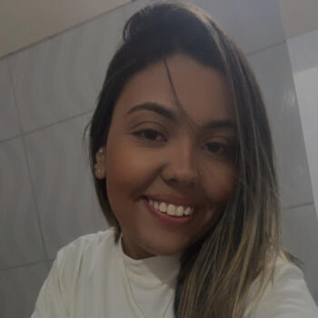 Babysitter Brasília: Carolina