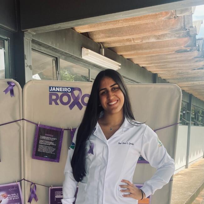 Babá em Samambaia (Distrito Federal): Ana