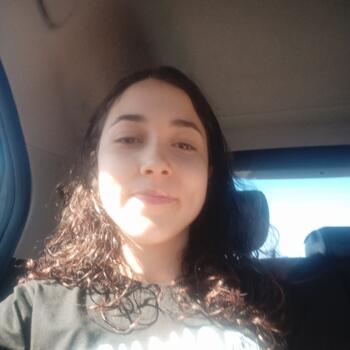 Babysitter in Anápolis: Marina