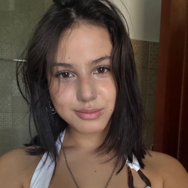 Babysitter in Melbourne: Grace