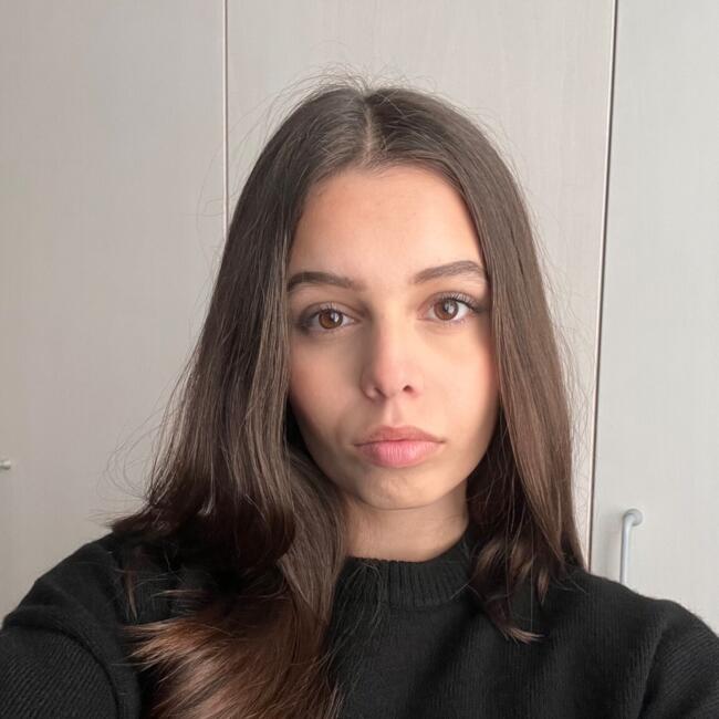 Babysitter in Nerviano: Rebecca