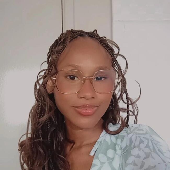 Babá em Campo Grande: Karine Cristina