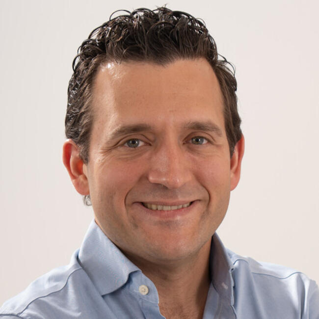 Job de garde d'enfants à Toronto: Nadav