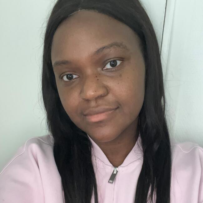 Babysitter in Fontenay-sous-Bois: Sophie