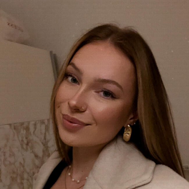 Babysitter in Contern: Jenny