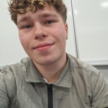 Babysitter in Humlebæk: Julius