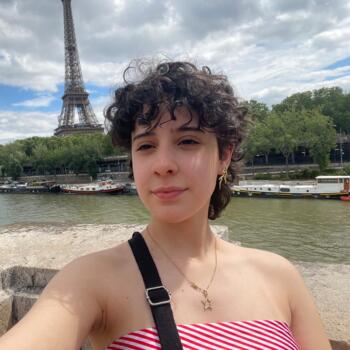 Babysitter in Montevideo: Avril