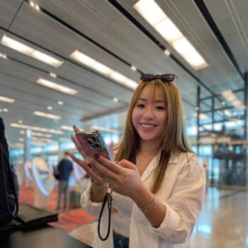 Babysitter in Singapore Island: Kim