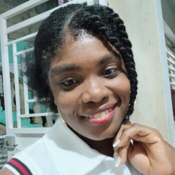 Babysitter in San Cristóbal: Fabienne