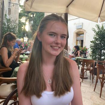 Babysitter in Dublin: Rachel